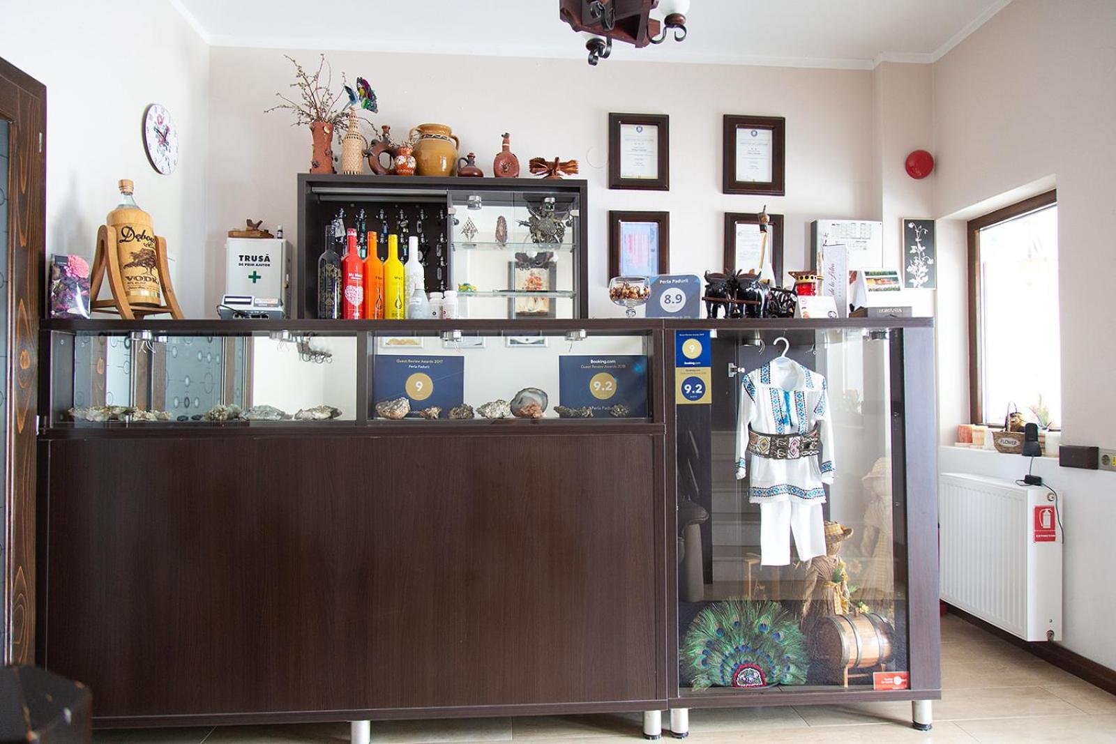 Hotel Perla Padurii à Valea Mare  Extérieur photo